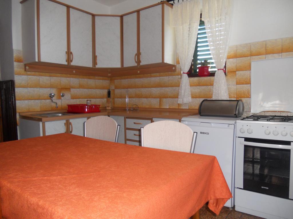 Apartment Guste Sibenik Bilik gambar